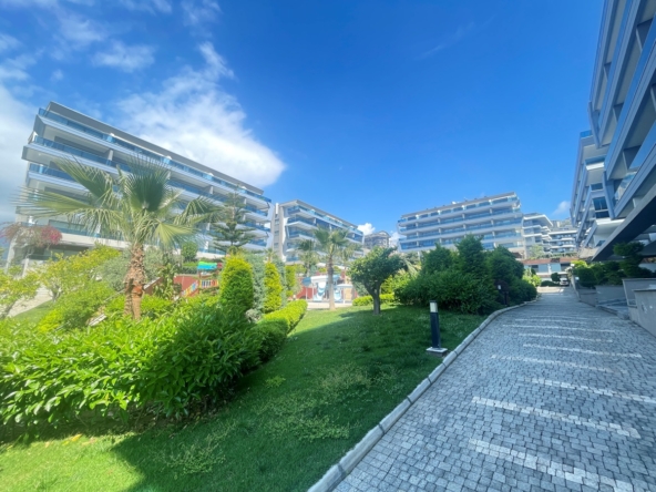 Luxurious 3+1 Apartment in Kargicak